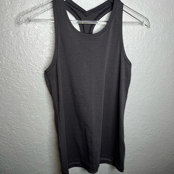 BNWOT Athleta Gray Tank Top - Picture 2 of 7